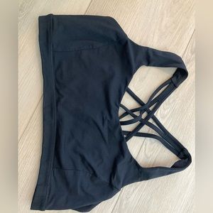 Lululemon free to be bra